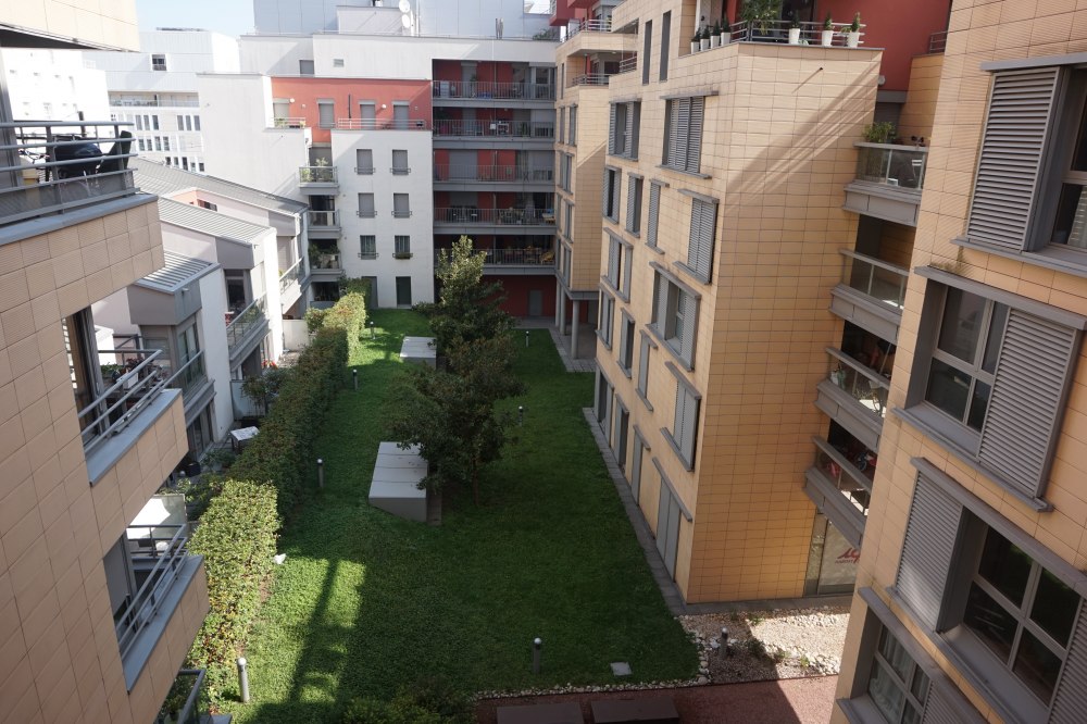 3 pièces - 3ème étage - 71m² - 1 226,00 € - Photo #2