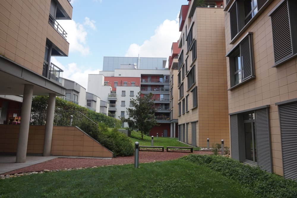 3 pièces - 3ème étage - 71m² - 1 226,00 € - Photo #3